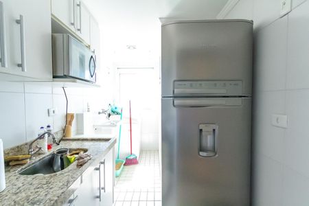 Apartamento à venda com 57m², 2 quartos e 1 vaga Apartamento à venda com 57m², 2 quartos e 1 vagaCozinha e Área de Serviço