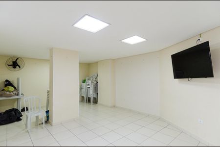 Apartamento à venda com 57m², 2 quartos e 1 vaga Apartamento à venda com 57m², 2 quartos e 1 vagaÁrea Comum