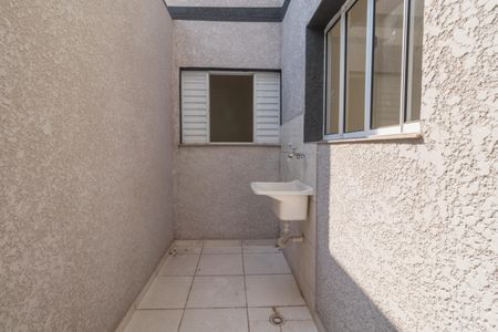 Apartamento para alugar com 42m², 2 quartos e 1 vaga Apartamento para alugar com 42m², 2 quartos e 1 vagaÁrea de Serviço