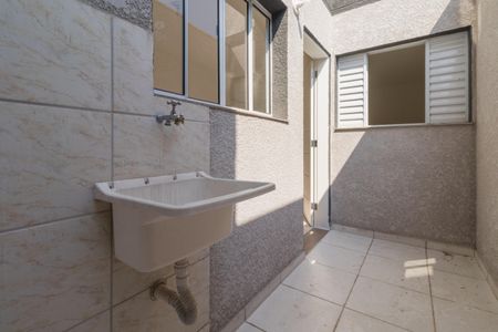 Apartamento para alugar com 42m², 2 quartos e 1 vaga Apartamento para alugar com 42m², 2 quartos e 1 vagaÁrea de Serviço