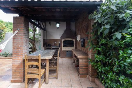 Casa à venda com 258m², 4 quartos e 6 vagasÁrea comum