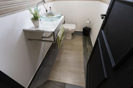 Casa à venda com 258m², 4 quartos e 6 vagasLavabo