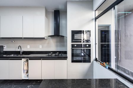 Casa à venda com 258m², 4 quartos e 6 vagasCozinha