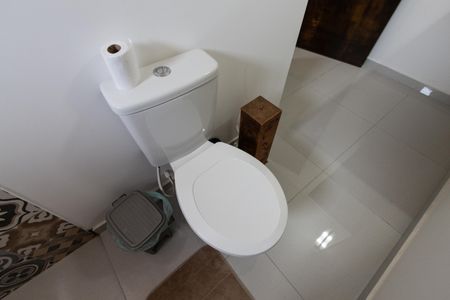 Casa à venda com 258m², 4 quartos e 6 vagasBanheiro da Suíte 1