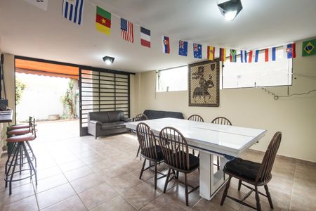 Casa à venda com 258m², 4 quartos e 6 vagasÁrea comum