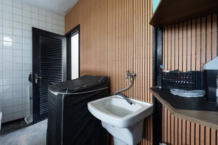 Casa à venda com 258m², 4 quartos e 6 vagasÁrea de Serviço