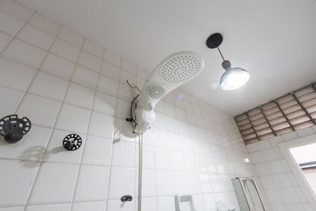 Casa à venda com 258m², 4 quartos e 6 vagasBanheiro de Serviço