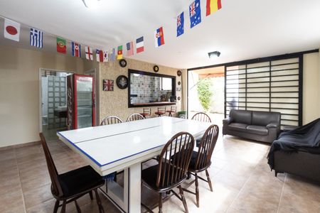 Casa à venda com 258m², 4 quartos e 6 vagasÁrea comum