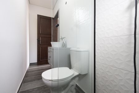 Casa à venda com 258m², 4 quartos e 6 vagasBanheiro da Suíte 2