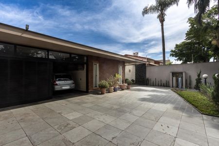 Casa à venda com 258m², 4 quartos e 6 vagasÁrea comum 