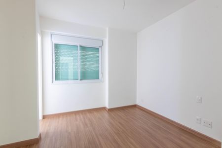 Apartamento à venda com 180m², 4 quartos e 4 vagasSuíte 3