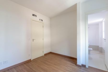 Apartamento à venda com 180m², 4 quartos e 4 vagasSuíte 3