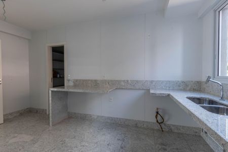 Apartamento à venda com 180m², 4 quartos e 4 vagasCozinha