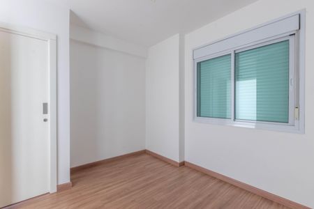 Apartamento à venda com 180m², 4 quartos e 4 vagasSuíte 2