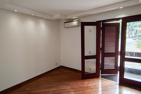 Casa à venda com 310m², 4 quartos e 2 vagasquarto 3 suite