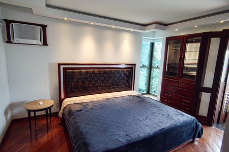 Casa à venda com 310m², 4 quartos e 2 vagasquarto 2 suite