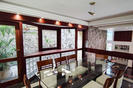 Casa à venda com 310m², 4 quartos e 2 vagassala 2