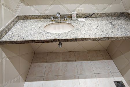 Casa à venda com 310m², 4 quartos e 2 vagasquarto 4 suite