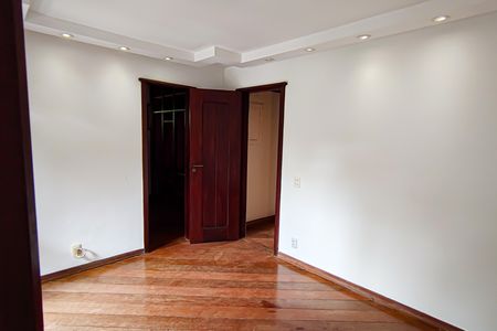 Casa à venda com 310m², 4 quartos e 2 vagasquarto 3 suite