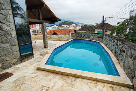 Casa à venda com 310m², 4 quartos e 2 vagaspiscina