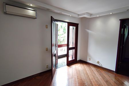 Casa à venda com 310m², 4 quartos e 2 vagasquarto 3 suite