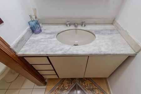 Apartamento para alugar com 56m², 2 quartos e 2 vagas Apartamento para alugar com 56m², 2 quartos e 2 vagasBanheiro