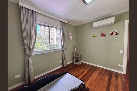 Apartamento para alugar com 154m², 4 quartos e 2 vagasQuarto 2