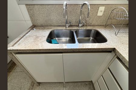 Apartamento para alugar com 154m², 4 quartos e 2 vagasCozinha