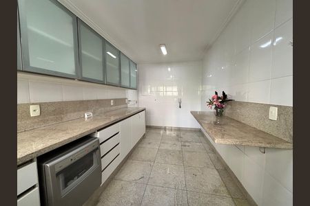 Apartamento para alugar com 154m², 4 quartos e 2 vagasCozinha