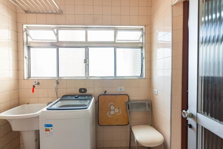 Apartamento à venda com 104m², 3 quartos e 1 vagaÁrea de Serviço