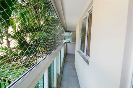 Apartamento à venda com 85m², 3 quartos e 1 vaga Apartamento à venda com 85m², 3 quartos e 1 vagaVaranda da Sala