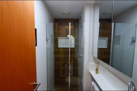 Apartamento à venda com 85m², 3 quartos e 1 vaga Apartamento à venda com 85m², 3 quartos e 1 vagaBanheiro Social 2