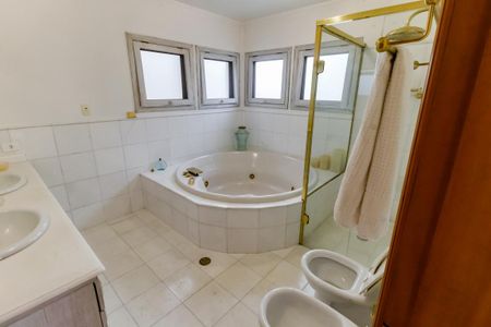 Casa para alugar com 1000m², 7 quartos e 5 vagasBanheiro da Suíte 4