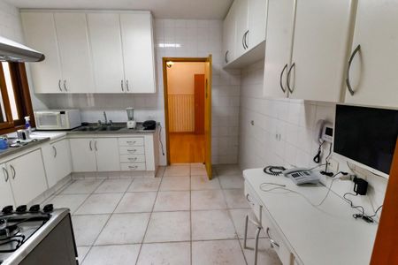Casa para alugar com 1000m², 7 quartos e 5 vagasCozinha
