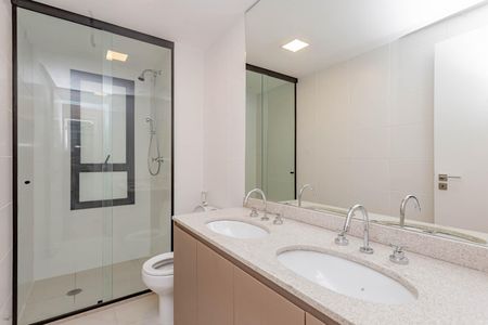 Apartamento para alugar com 127m², 4 quartos e 2 vagasBanheiro da Suíte 1