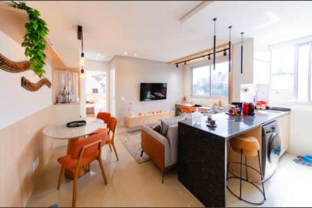 Sala de apartamento à venda com 1 quarto, 45m² em Buritis, Belo Horizonte