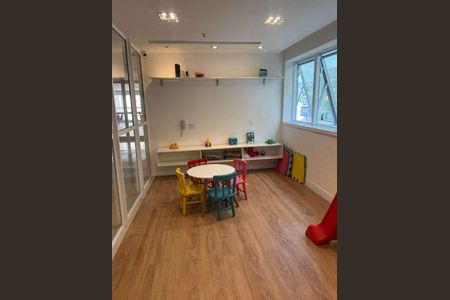 Apartamento à venda com 68m², 2 quartos e 1 vaga