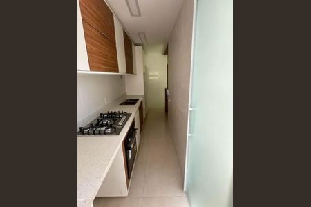 Apartamento à venda com 68m², 2 quartos e 1 vaga