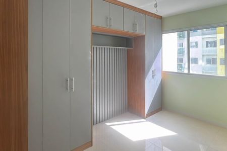 Apartamento à venda com 68m², 2 quartos e 1 vaga
