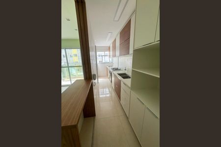 Apartamento à venda com 68m², 2 quartos e 1 vaga