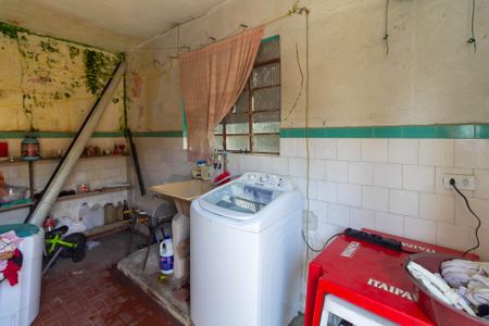 Casa à venda com 275m², 3 quartos e 6 vagas Casa à venda com 275m², 3 quartos e 6 vagasÁrea de Serviço