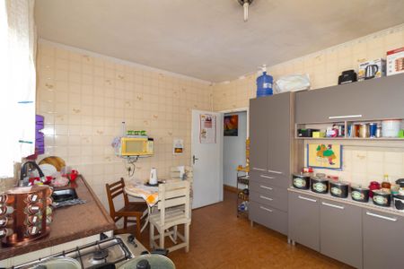 Casa à venda com 275m², 3 quartos e 6 vagas Casa à venda com 275m², 3 quartos e 6 vagasCozinha