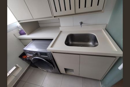 Apartamento à venda com 68m², 2 quartos e 1 vaga Apartamento à venda com 68m², 2 quartos e 1 vagaÁrea de Serviço