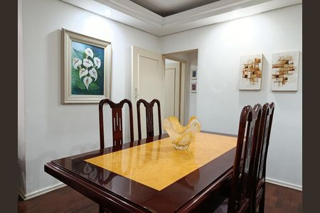 Apartamento à venda com 120m², 3 quartos e 1 vagaSala de jantar