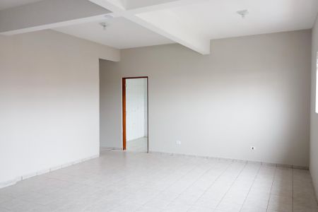 Casa para alugar com 200m², 2 quartos e sem vaga Casa para alugar com 200m², 2 quartos e sem vagaSala