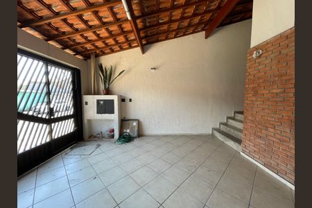 Casa à venda com 125m², 4 quartos e 2 vagasGaragem