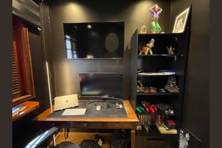 Casa à venda com 125m², 4 quartos e 2 vagasQuarto 3 / Escritório