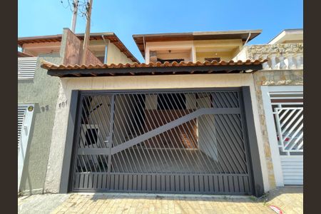 Casa à venda com 125m², 4 quartos e 2 vagasFachada