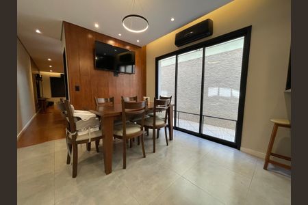 Casa à venda com 125m², 4 quartos e 2 vagasCopa