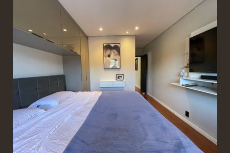 Casa à venda com 125m², 4 quartos e 2 vagasSuíte